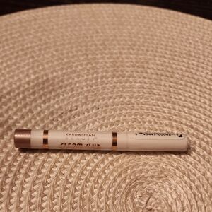 NWOT Kardashian Gleam Club Beauty Eyeliner